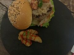 -HIGH FIVE哈福手工汉堡(桂林路店)