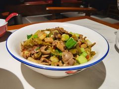 -湘西小馆(滨河路店)