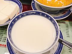 -赵记传承特色牛奶甜品(泉城广场店)