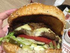 -The Habit Burger Grill 哈比特汉堡(爱琴海店)