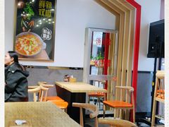大堂-极有家小鱼小鸡石锅煲(佳兆业店)
