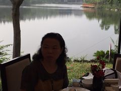 -上海怡沁园度假酒店