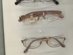 -美式眼镜·授权蔡司.依视路.尼康.豪雅.明月(南翔印象城店)
