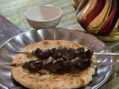 -烤肉小伙烤肉店