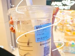 -瑞幸咖啡(三里屯SOHO-6号楼店)