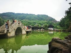-灵岩山风景区