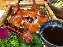 -老滇山寨•云南特色菜•地方菜•民族风情歌舞表演(金碧店)