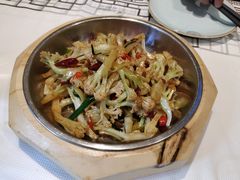 -丹江口渔村·湘味厨房(桃园店)