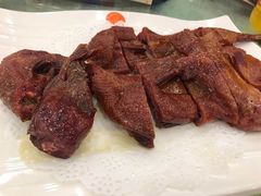 -园中园美食城