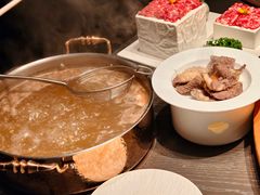 -左庭右院鲜牛肉火锅黑金店(陆家嘴中心店)