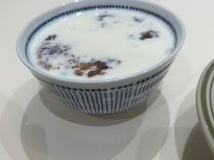 鲜奶桃胶莲子-堂屋糖水店(愚园店)
