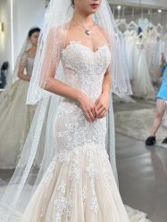 -艾米丽婚纱礼服