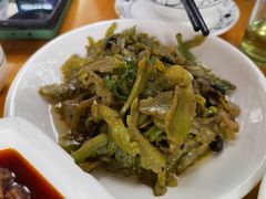 -曾牛肉