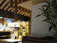 卡座-炖物24章·顺时轻养茶(杭州大厦店)