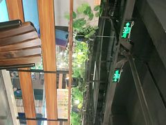 -壹号院音乐餐厅•烤全羊•新疆菜(浐灞店)