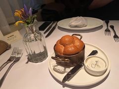 餐前面包黄油-壳里西餐厅Coquille Seafood Bistro(蒙自路店)