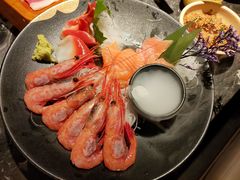 刺身拼盘-牛YO寿喜烧·铁板烧和牛火锅自助(市府恒隆店)