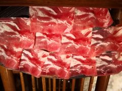 -吴氏老牌坊云南鱼豆花火锅店(通江街店)
