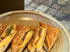 香辣牛肉热烤三明治-blend咖啡部落(卓悦中心店)