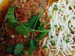 湘江鱼头王-河畔春天时尚餐厅