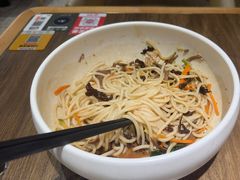 麻酱鸡丝拌米线-云海肴·汽锅鸡·云南菜(广安门天虹店)