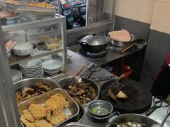 -松树干拌面店