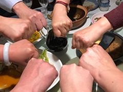 -八府香鸭·啫啫煲(华山路店)