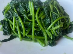 -莲餐厅·湖北菜·潜江小龙虾店(愚园路店)