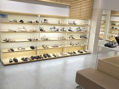 -hotwind热风(民盈山国贸店)