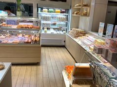 面包甜点陈列柜-好利来(龙首印象城店)