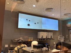 -喜茶(北京华贸购物中心店)