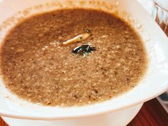 松茸蘑菇奶油汤-普兰达德国餐厅·德式脆皮烤猪肘·自酿啤酒(观唐店)