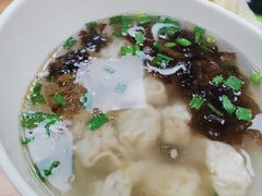 馄饨-筋饼豆腐脑一绝