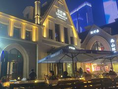 -LENBACH兰巴赫西餐啤酒坊(大连东港店)