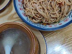 -万方圆拌粉瓦罐汤(合一城店)