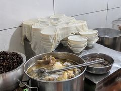 -文山荷鲜居(翠湖店)