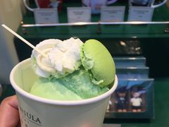 -上海半岛酒店·半岛精品店