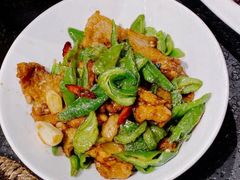 招牌小炒肉-万重锦·人文川菜馆(骡马市店)