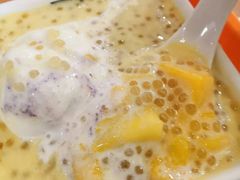 -满记甜品(南京虹悦城三店)