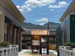 -王府井奥莱临潼小镇(临潼店)