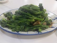 -明本湛江鸡•海鲜小厨(陈家祠店)