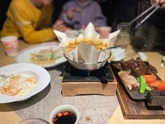 -穹六人间 people 6(岳阳路店)
