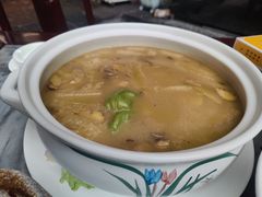 -蔼若春.传承三十年云南菜(金碧公园店)
