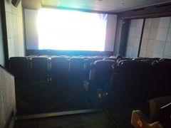 -新影联鸿泰影城