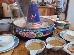 -毛辣果·贵州红酸汤牛肉火锅(西单店)