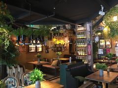 -临界音乐酒馆·小龙虾·江湖菜(华熙LIVE·鱼洞店)