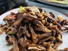 -天天向上素食餐厅(五台山店)