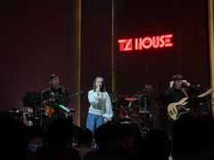 -TZ House音乐现场(来福士中心店)