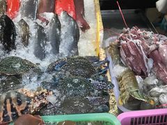 -拉威海鲜市场