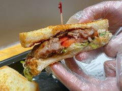 -The Habit Burger Grill 哈比特汉堡(爱琴海店)